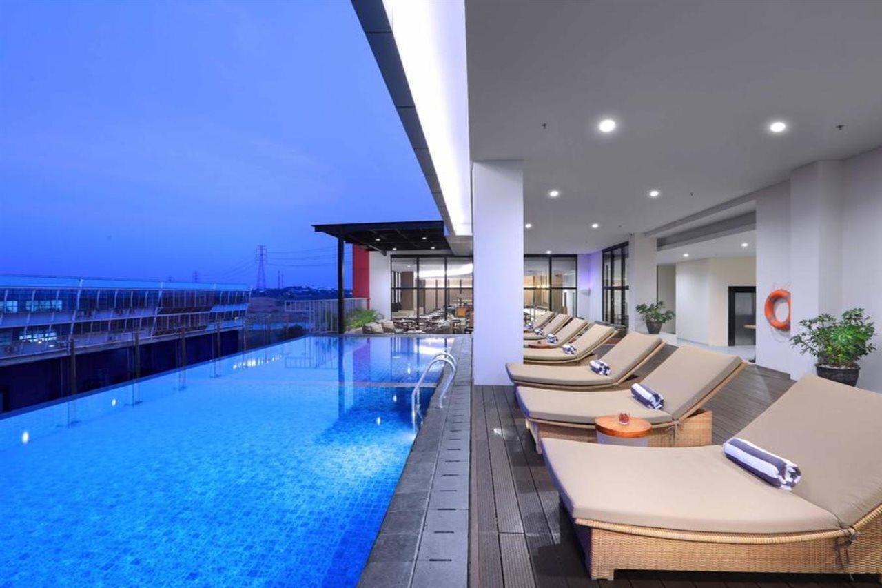 Quest Prime Cikarang By Aston Bekasi Exterior foto