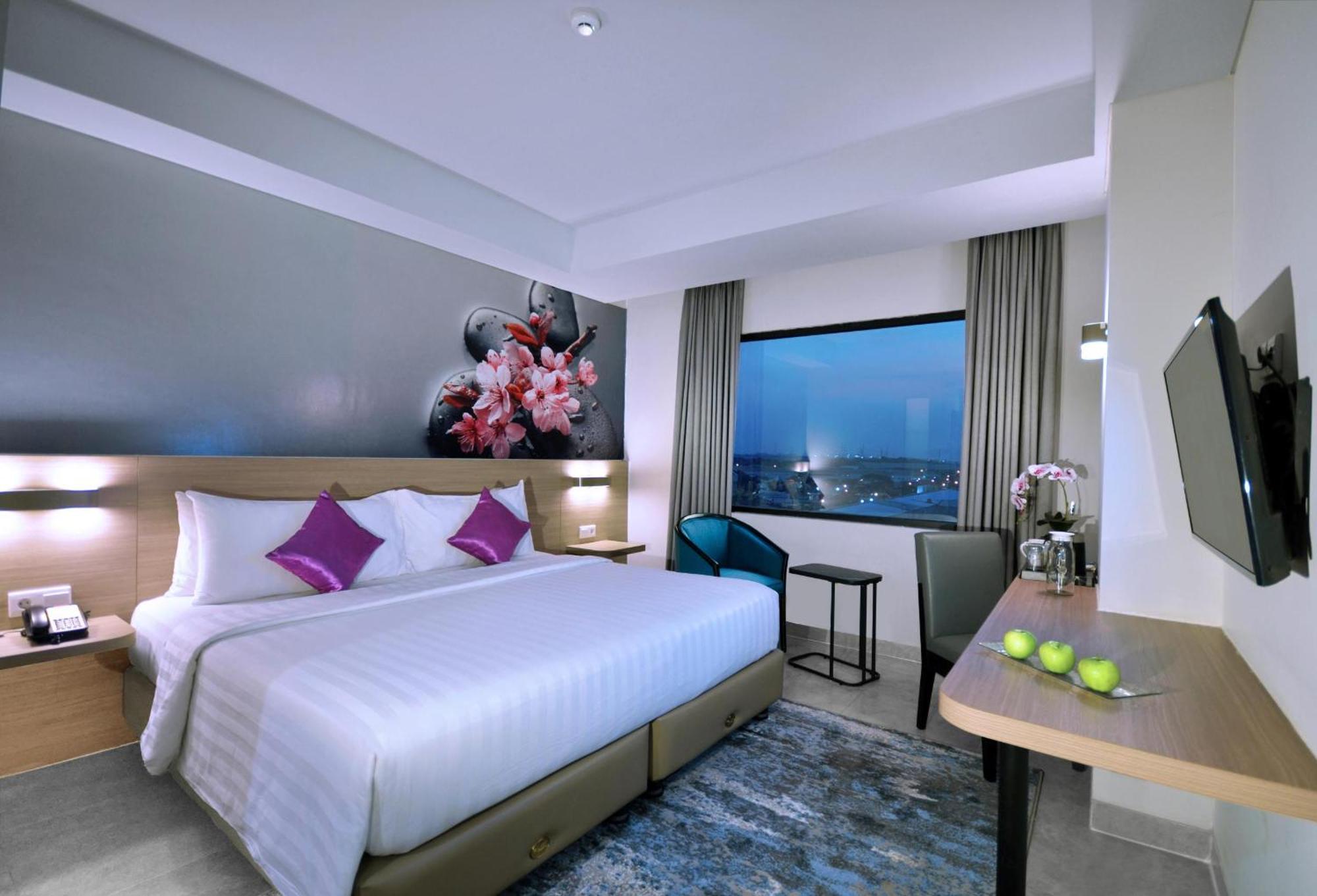 Quest Prime Cikarang By Aston Bekasi Exterior foto