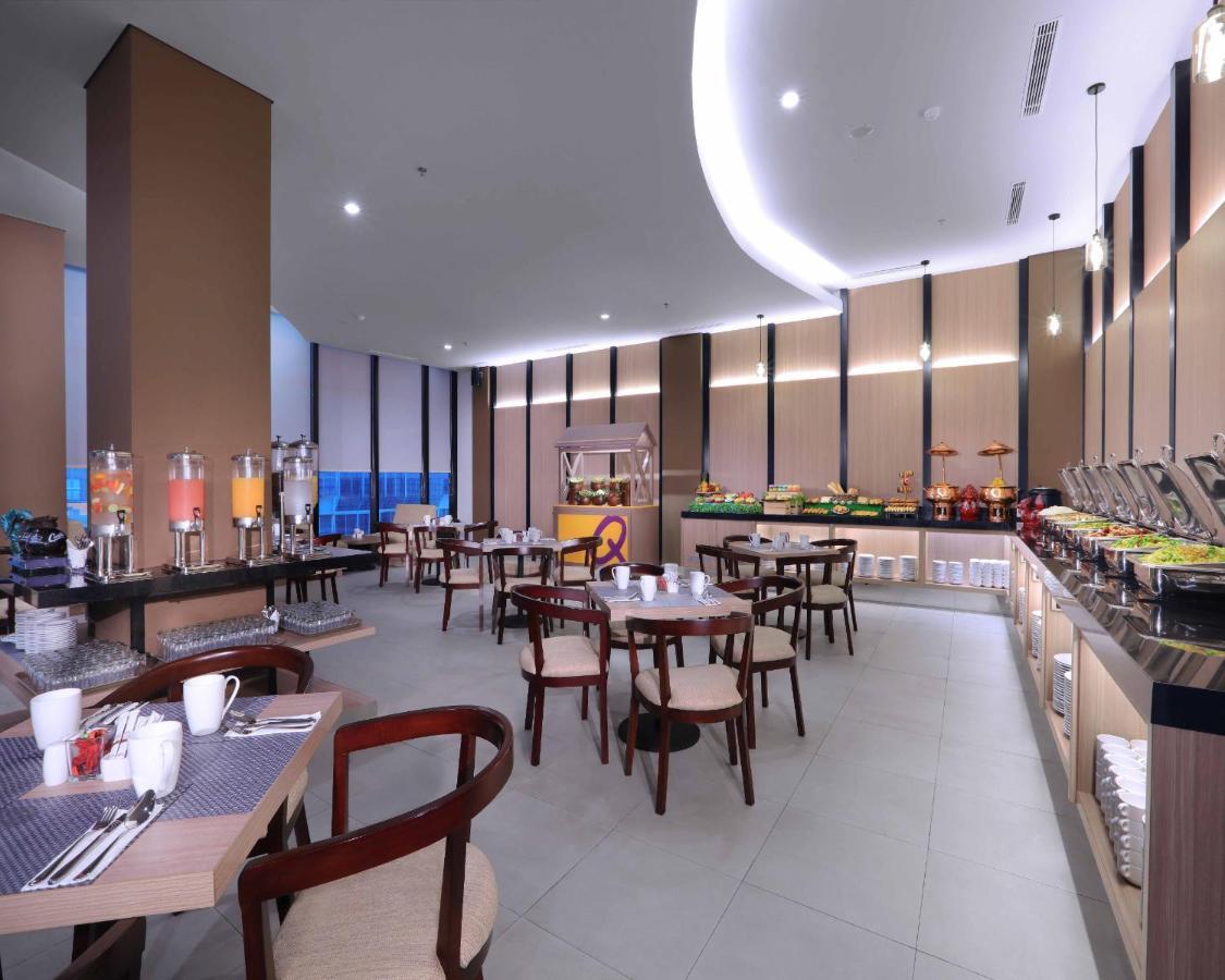 Quest Prime Cikarang By Aston Bekasi Exterior foto