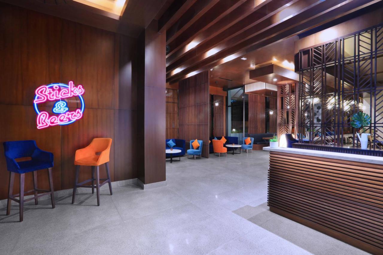 Quest Prime Cikarang By Aston Bekasi Exterior foto